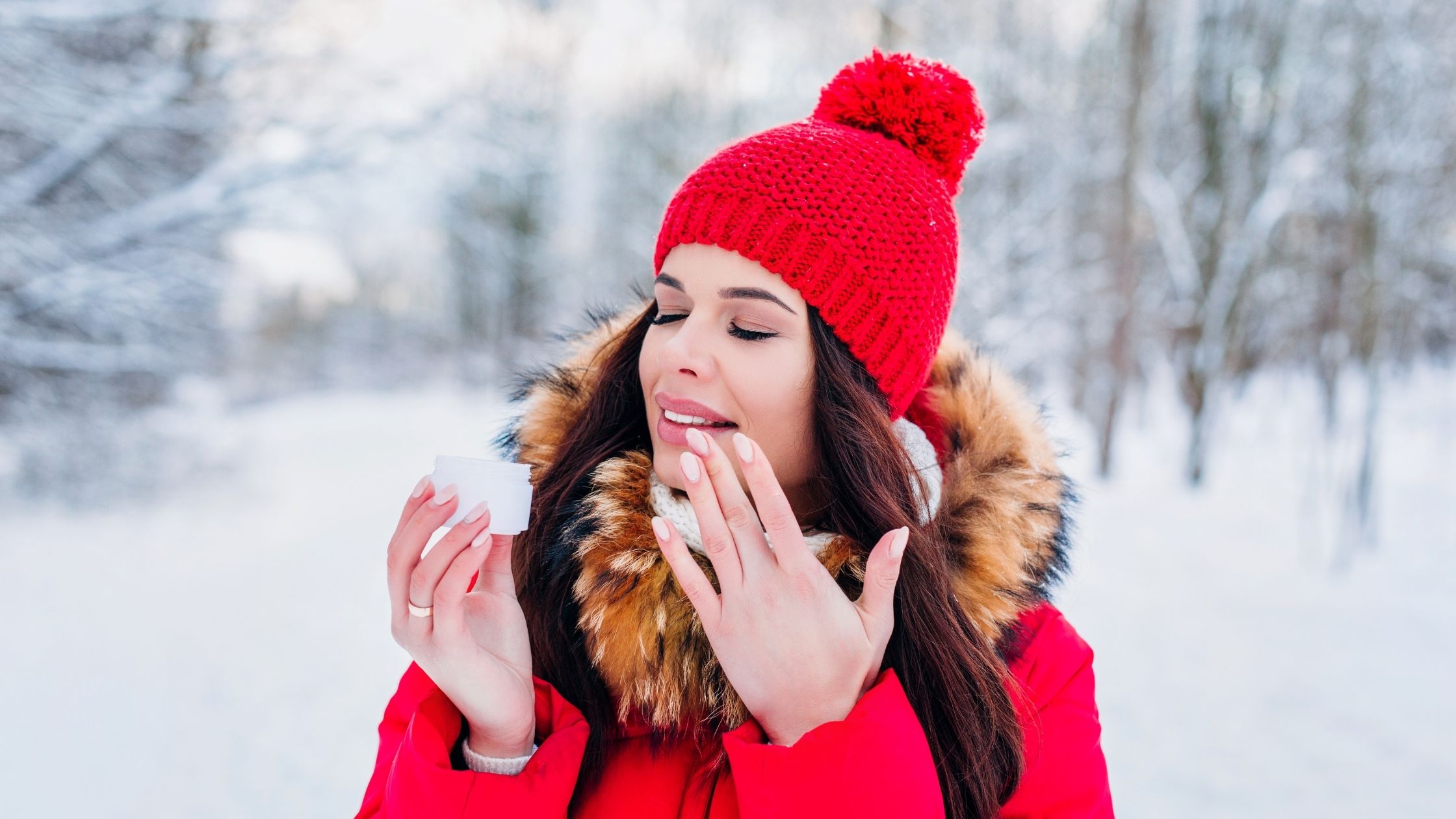 pomponos kötött sapka